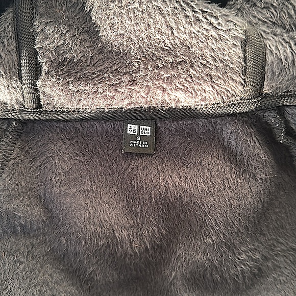 Uniqlo Lined Jacket with Hood! - Picture 5 of 6